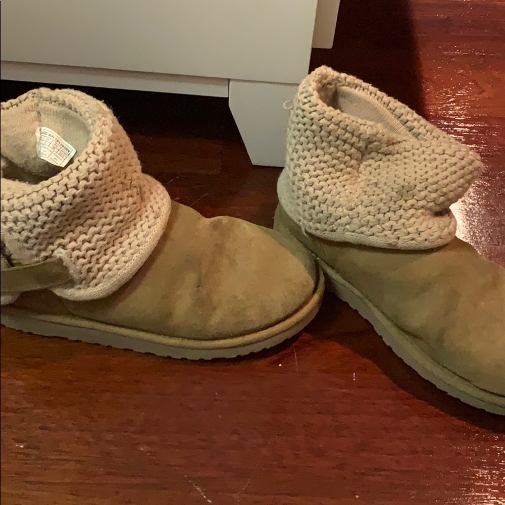 Girls uggs
